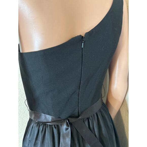 White By Vera Wang Long One Shoulder Bridesmaid Dress Black Evening Gown SZ 2 - Picture 9 of 9